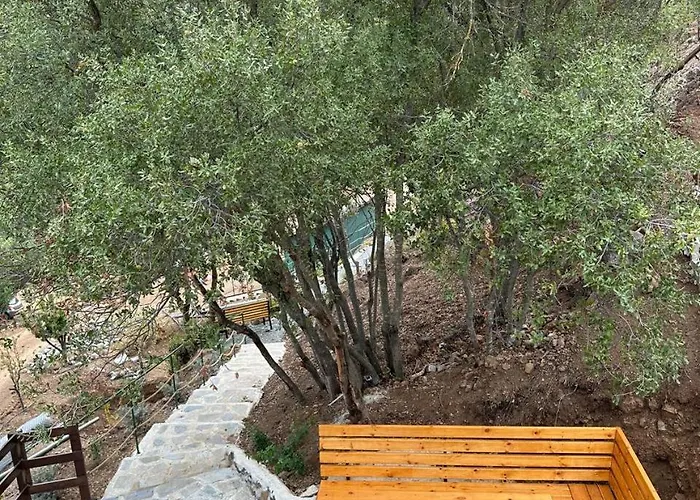 Case de vacanță Warm Family Glamping With Kids Playground *