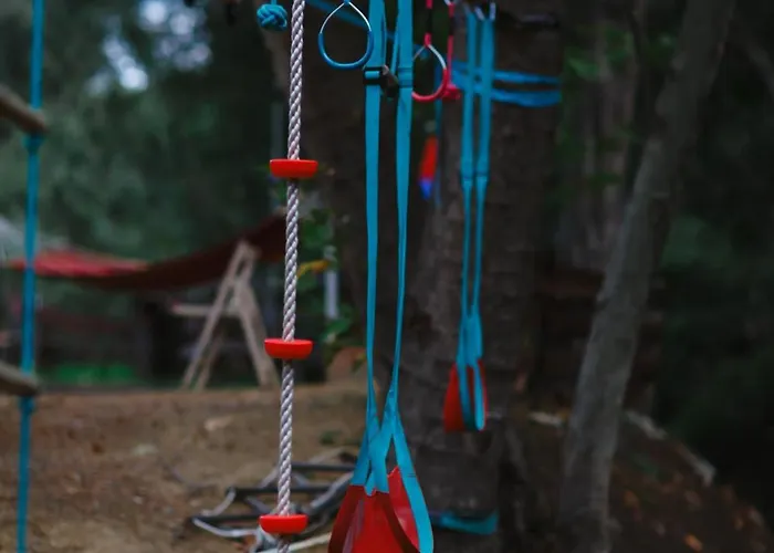 Case de vacanță Warm Family Glamping With Kids Playground Arakapas