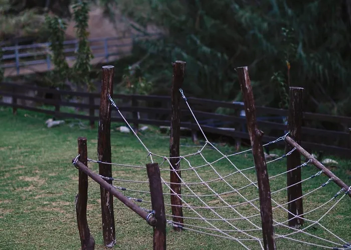 Case de vacanță Warm Family Glamping With Kids Playground Arakapas